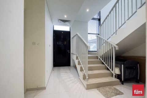 Villa til salgs i Dubai, Emiratene 3 soverom, 306.2 kvm Nr. 712874 - Foto 7