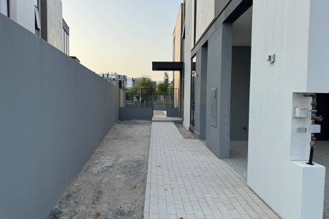 فيلا للبيع في مُدُنْ، دبي، الإمارات العربية المتحدة 4 غرفة نوم ، 279 متر مربع ، رقم 739622 - صورة 11