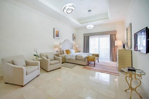 Maison de ville à vendre à Palm Jumeirah, Dubai, EAU 3 chambres, 456 m2 № 739624 - photo 13