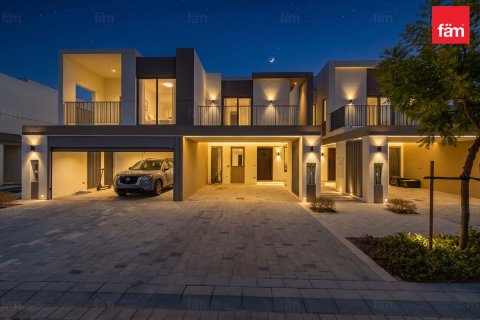 Villa para arrendamento em Tilal Al Ghaf, Dubai, EAU 3 quartos, 142.2 m2 № 760253 - foto 6