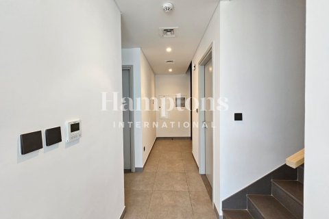 Rumah bandar di Arabian Ranches 3, Dubai, UAE 3 bilik tidur, 145.85771000 meter persegi № 651144 - foto 3