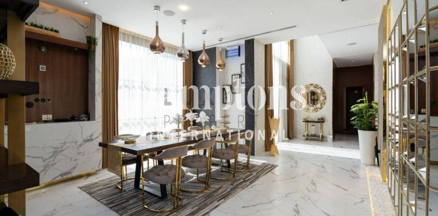 Villa en DAMAC Hills (Akoya by DAMAC), Dubai, EAU 5 dormitorios, 631.555 m² № 651147