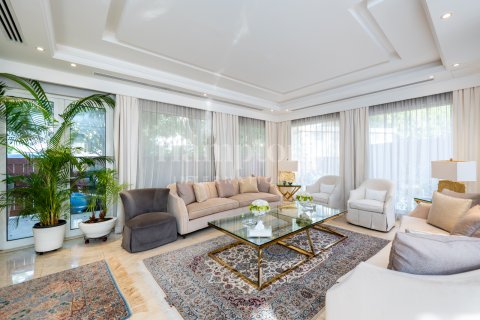 Villa te huur in Arabian Ranches 2, Dubai, VAE 3 slaapkamers, 408.77320000 vr.m., nr 651145 - foto 9