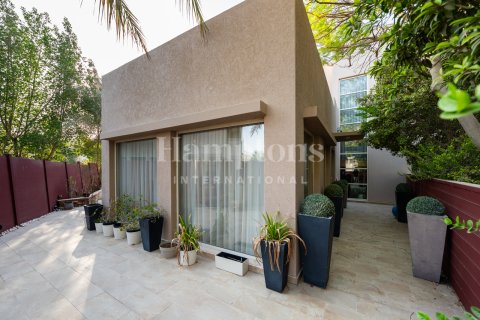 Villa te huur in Arabian Ranches 2, Dubai, VAE 3 slaapkamers, 408.77320000 vr.m., nr 651145 - foto 20