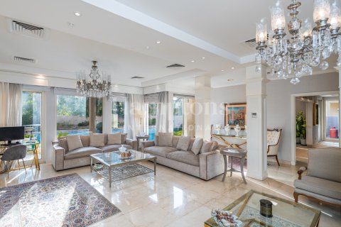 Villa te huur in Arabian Ranches 2, Dubai, VAE 3 slaapkamers, 408.77320000 vr.m., nr 651145 - foto 10