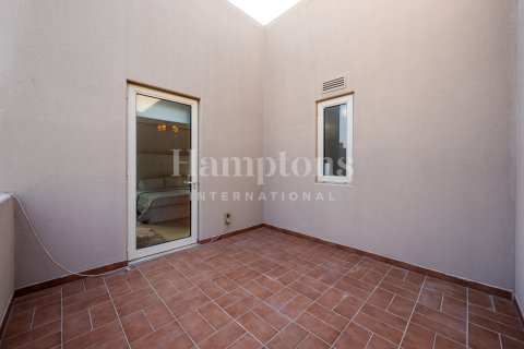 Villa te huur in Arabian Ranches 2, Dubai, VAE 3 slaapkamers, 408.77320000 vr.m., nr 651145 - foto 27