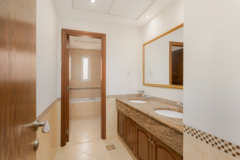 Villa te huur in Arabian Ranches, Dubai, VAE 5 slaapkamers, 471.24 vr.m., nr 757564 - foto 21