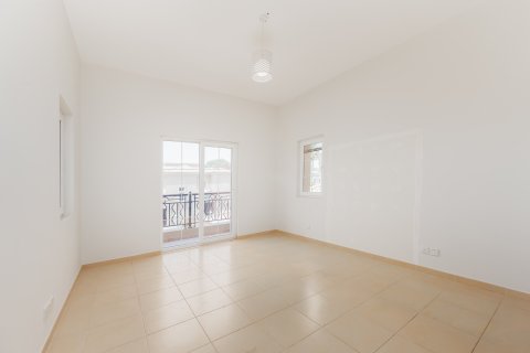 Villa te huur in Arabian Ranches, Dubai, VAE 5 slaapkamers, 471.24 vr.m., nr 757564 - foto 23