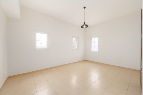Villa te huur in Arabian Ranches, Dubai, VAE 5 slaapkamers, 471.24 vr.m., nr 757564 - foto 25