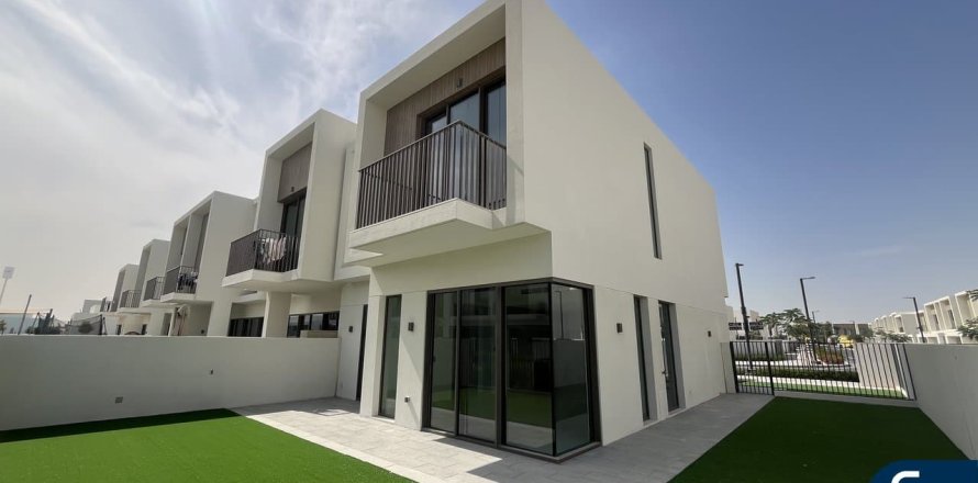 Városi lakóépület itt: The Valley, Dubai, EAE, 4 hálószoba, 288 m², azonosító: 698100