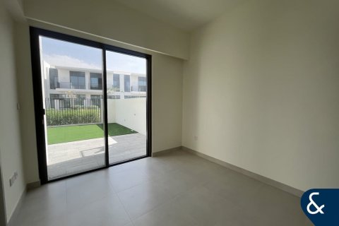 Városi lakóépület itt: The Valley, Dubai, EAE, 4 hálószoba, 288 m², azonosító: 698100 - fénykép 7