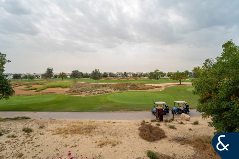 Kaupunkipientalo Jumeirah Golf Estates, Dubai, Arabiemiraatit 3 makuuhuonetta, 267 m2 № 698095 - kuva 15
