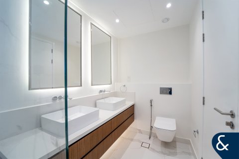 Kaupunkipientalo Jumeirah Golf Estates, Dubai, Arabiemiraatit 3 makuuhuonetta, 267 m2 № 698095 - kuva 14