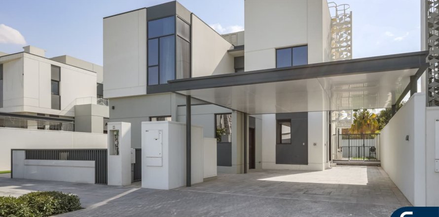 Villa in Al Furjan, Dubai, VAE: 4 Schlafzimmer, 522 m2 Nr. 698094