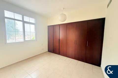 Villa til leie i Arabian Ranches, Dubai, Emiratene 2 soverom, 172 kvm Nr. 698097 - Foto 11