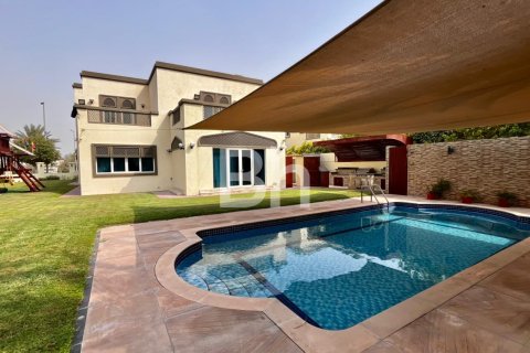 Jumeirah Park、Dubai、UAEにあるヴィラ 4ベッドルーム、402.73 m2 No751101