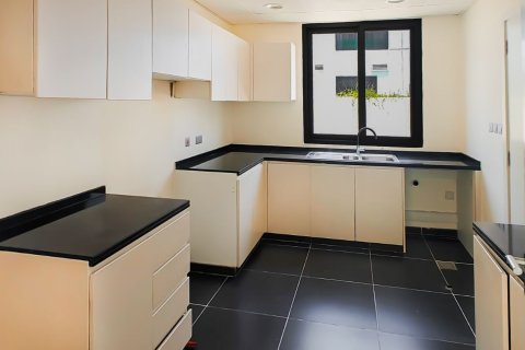 Villa à louer à Dubai, EAU 6 chambres, 434.32 m2 № 751100 - photo 4