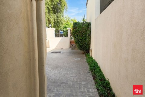 Üürile anda villa asukohaga Jumeirah Park, Dubai, AÜE: 3 magamistoaga, 680 m² Nr 720354 - pilt 9