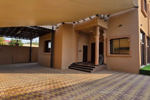 Βίλα σε Khuzam, Ras Al Khaimah, ΗΑΕ 3 υπνοδωμάτια, 557 τ.μ. Αρ. 734738 - φωτογραφία 15