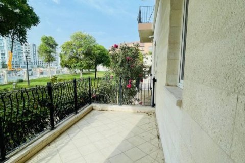 Apartmen di Motor City, Dubai, UAE 3 bilik tidur, 230 meter persegi № 705516 - foto 2
