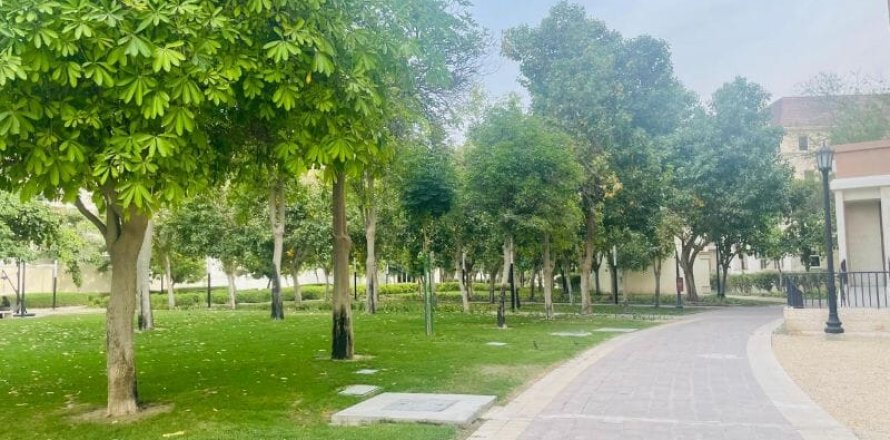 Apartmen di Motor City, Dubai, UAE 3 bilik tidur, 230 meter persegi № 705516