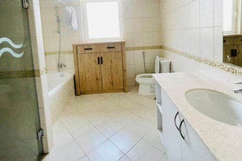 Apartmen di Motor City, Dubai, UAE 3 bilik tidur, 230 meter persegi № 705516 - foto 4