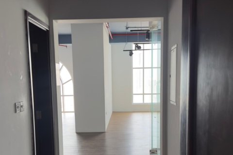 Oficiu în Jumeirah Lake Towers, Dubai, EAU 185 mp.  №705513