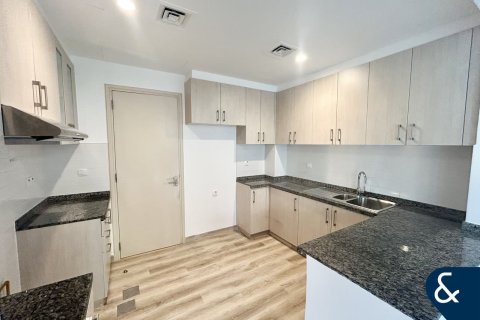 Vila v Reem, Dubai, SAE 4 spálne, 263 m2 č. 670903 - Fotografia 7