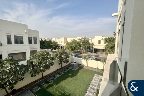 Vila v Reem, Dubai, SAE 4 spálne, 263 m2 č. 670903 - Fotografia 12