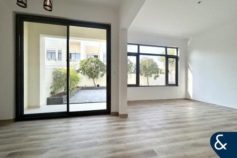 Vila v Reem, Dubai, SAE 4 spálne, 263 m2 č. 670903 - Fotografia 3