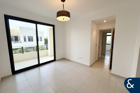 Vila v Reem, Dubai, SAE 4 spálne, 263 m2 č. 670903 - Fotografia 9