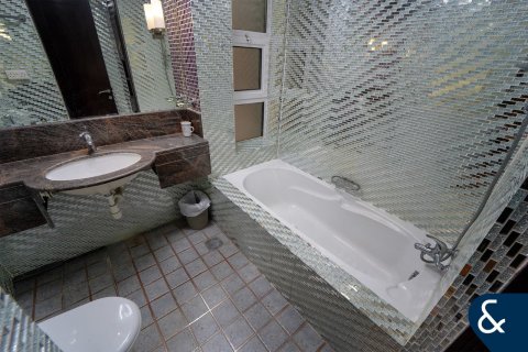 Vila v Dubai Sports City, Dubai, SAE 5 ložnice, 460 m² Č.: 670905 - fotografie 19