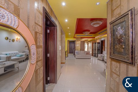 Vila v Dubai Sports City, Dubai, SAE 5 ložnice, 460 m² Č.: 670905 - fotografie 10