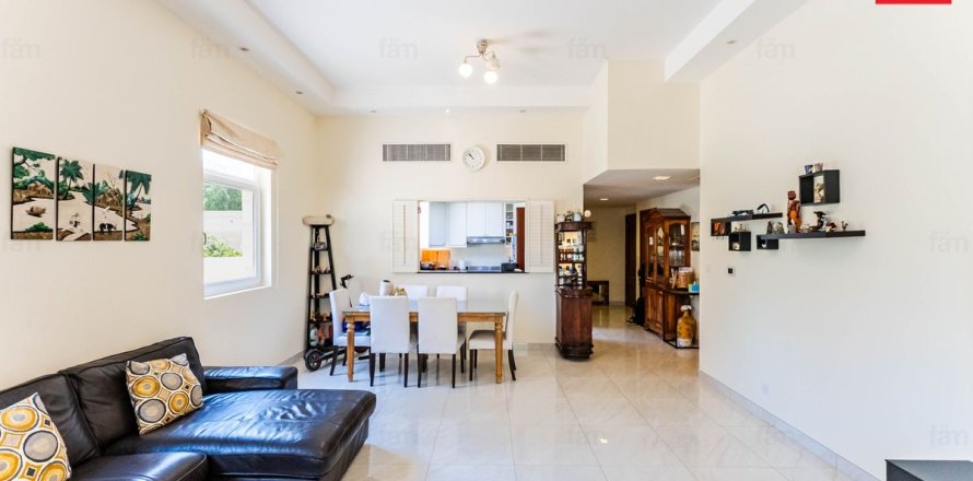 Apartmán v Motor City, Dubai, SAE 3 spálne, 187.8 m2 č. 718952