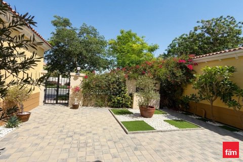 Vila v Jumeirah Park, Dubai, SAE 3 ložnice, 677.7 m² Č.: 718949 - fotografie 14
