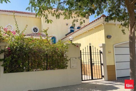 Vila v Jumeirah Park, Dubai, SAE 3 ložnice, 677.7 m² Č.: 718949 - fotografie 15