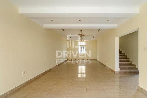 Villa sa Mirdif, Dubai, UAE 3 silid-tulugan, 195.1 sq.m. № 757306 - larawan 3