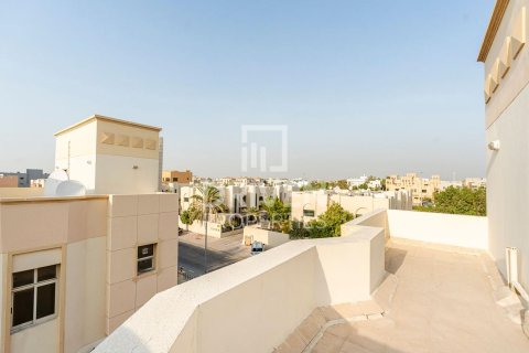Villa sa Mirdif, Dubai, UAE 3 silid-tulugan, 195.1 sq.m. № 757306 - larawan 22