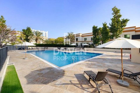 Vila u gradu Al Barsha, Dubai, UAE 4 spavaće sobe, 334.82 m2 Br. 757305 - Slika 30