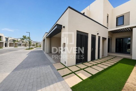 טאונהאוס להשכרה ב Jebel Ali, Dubai, איחוד האמירויות  4 חדרי שינה, 282.61 מ"ר, מספר 757304 - תמונה 1