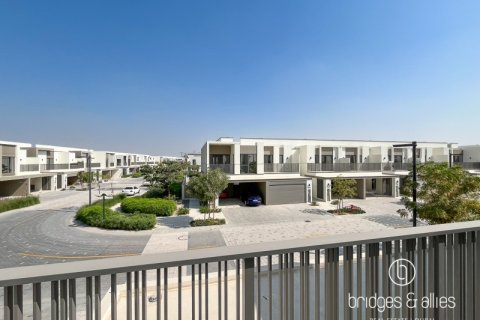 Зняти в оренду віллу в Дубай, ОАЕ 3 спальні, 140.5м2, № 669095 - фото 17