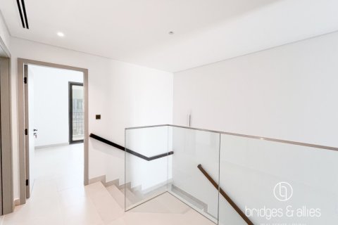 Зняти в оренду віллу в Дубай, ОАЕ 3 спальні, 140.5м2, № 669095 - фото 8