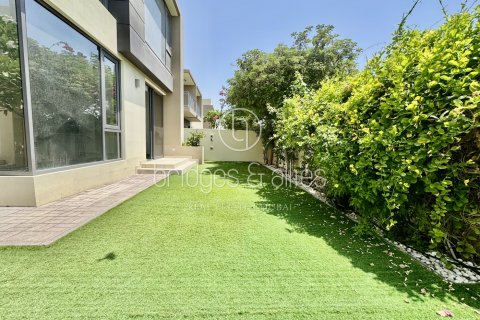 Vila di Dubai Hills Estate, UEA 4 kamar tidur, 228.7 m2 nomor 629725 - foto 10