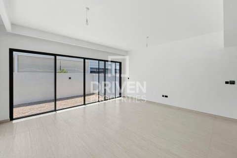 Řadový dům v Damac Lagoons, Dubai, SAE 5 ložnice, 219.62 m² Č.: 753981 - fotografie 4