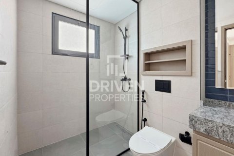 Řadový dům v Damac Lagoons, Dubai, SAE 5 ložnice, 219.62 m² Č.: 753981 - fotografie 17