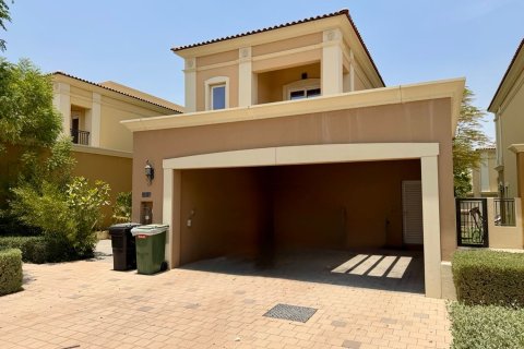 Willa do wynajęcia w Dubai Land, Dubai, ZEA 3 sypialnie, 325.06 mkw., nr 749694 - zdjęcie 2
