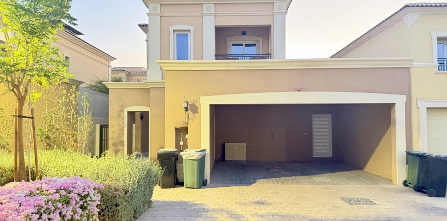 ویلا در Dubai Land، Dubai ، امارات متحده عربی 3 خوابه ، 325.06 متر مربع.  شماره 749694