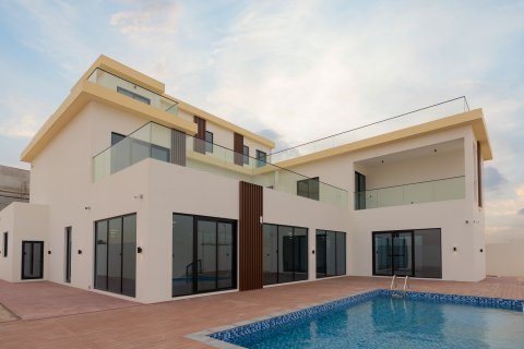 Villa i Dubai, UAE 5 soveværelser, 852.85 kvm № 750132