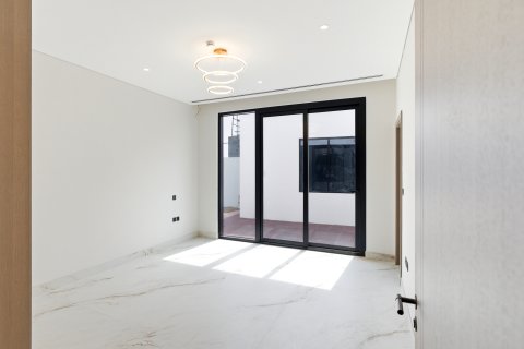 Vilë në Dubai, Emiratet e Bashkuara Arabe 5 dhoma gjumi, 852.85 m2. № 750132 - Foto 10