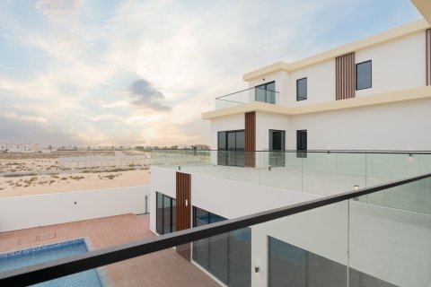 Vilë në Dubai, Emiratet e Bashkuara Arabe 5 dhoma gjumi, 852.85 m2. № 750132 - Foto 3